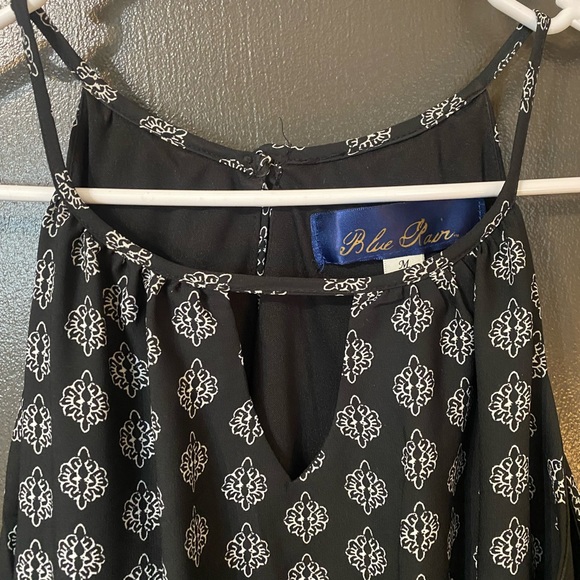 Francesca’s Black, White and Red dress - Picture 3 of 6